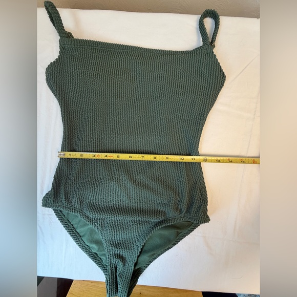 Kona Sol Green Swimsuit Women's Small Textured One Piece Ribbed Scoop Back S - Picture 3 of 10